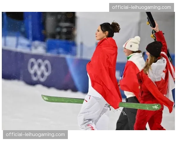 加拿大自由式滑雪大跳台夺金 梅甘奥尔德姆180.75分战术执行