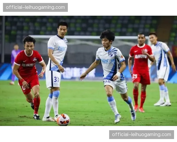 吕焯毅杨希各17次抢断并列榜首，防守数据反映两队战术差异